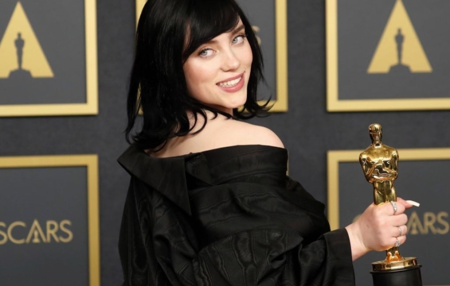 Били Айлиш и Джеси Ръдърфорд имат връзка